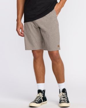 Crossfire Submersible 21 Hybrid Shorts - Tobacco